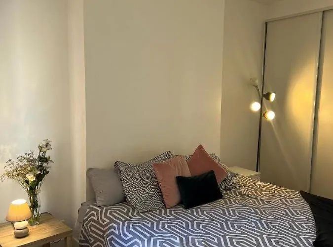 Cosy Haven 14 パリ